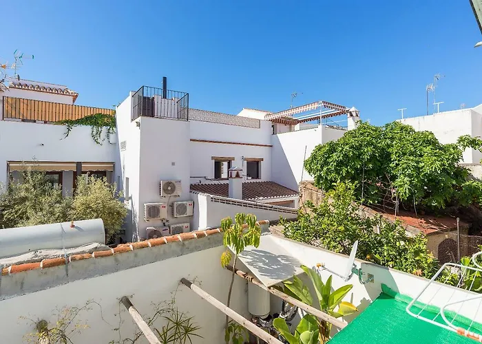 Center C アパート *